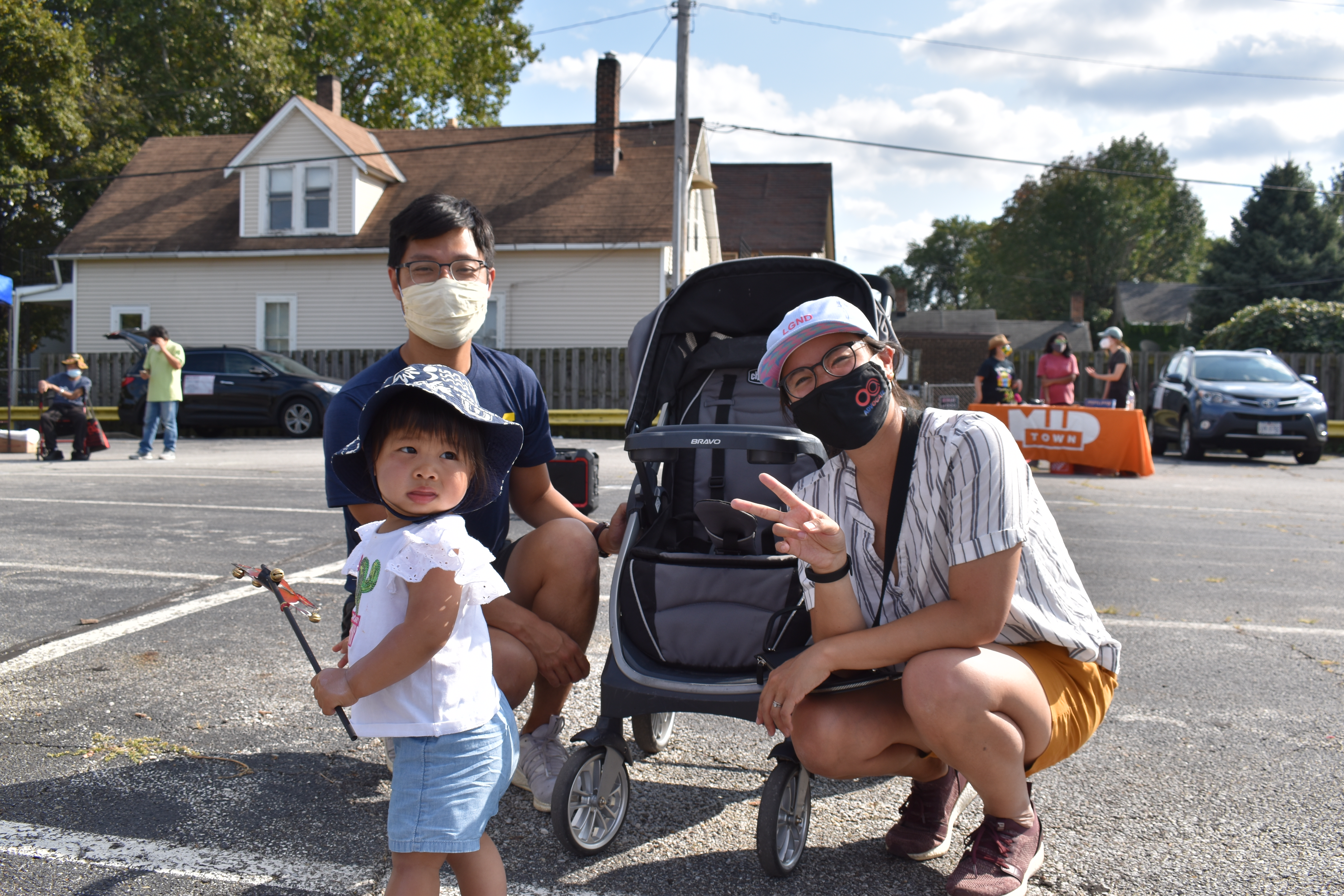 A family photo taken in Mid-Autumn Festival