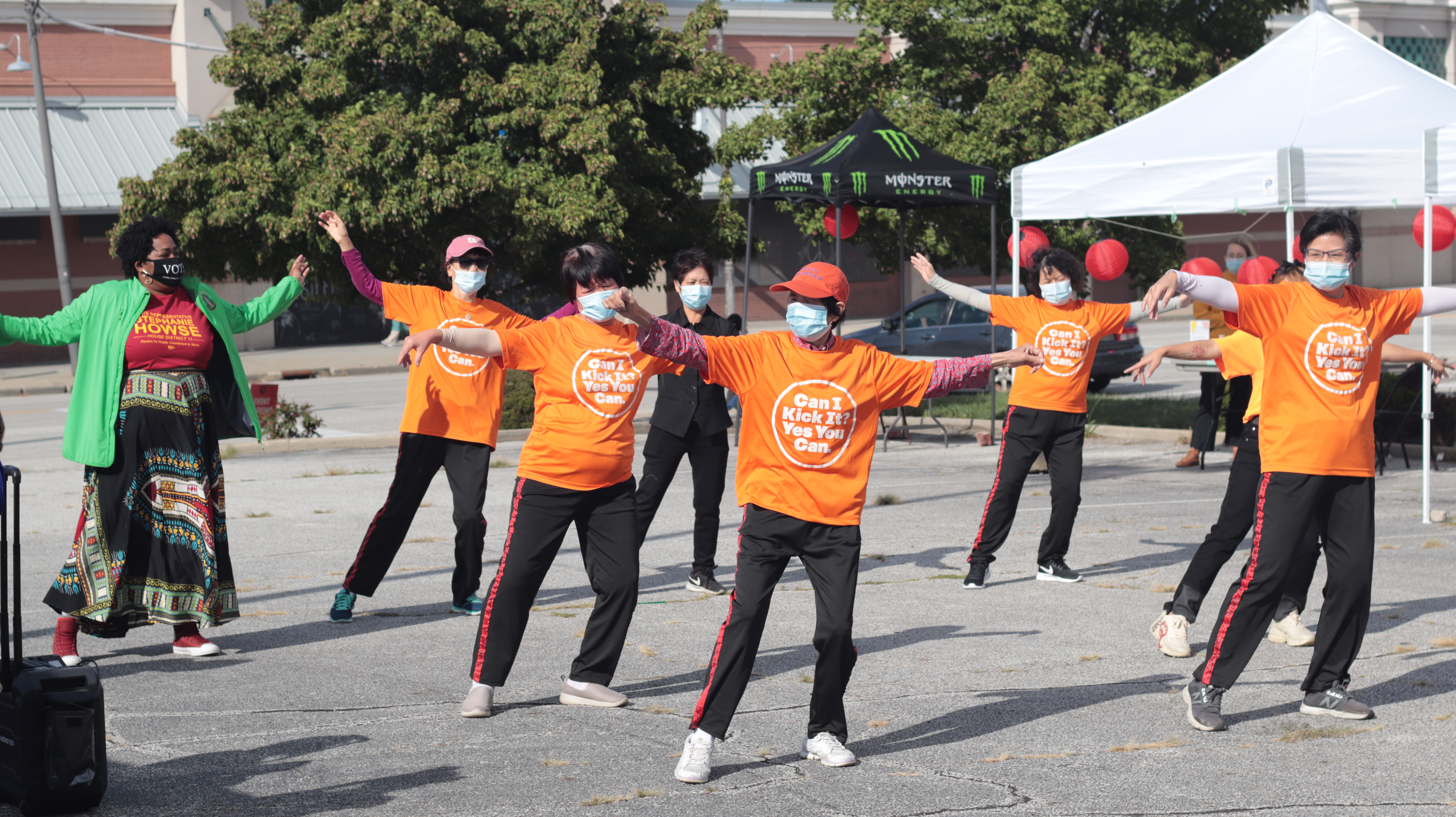 People doing Chinese street dance in Mid-Autumn Festival