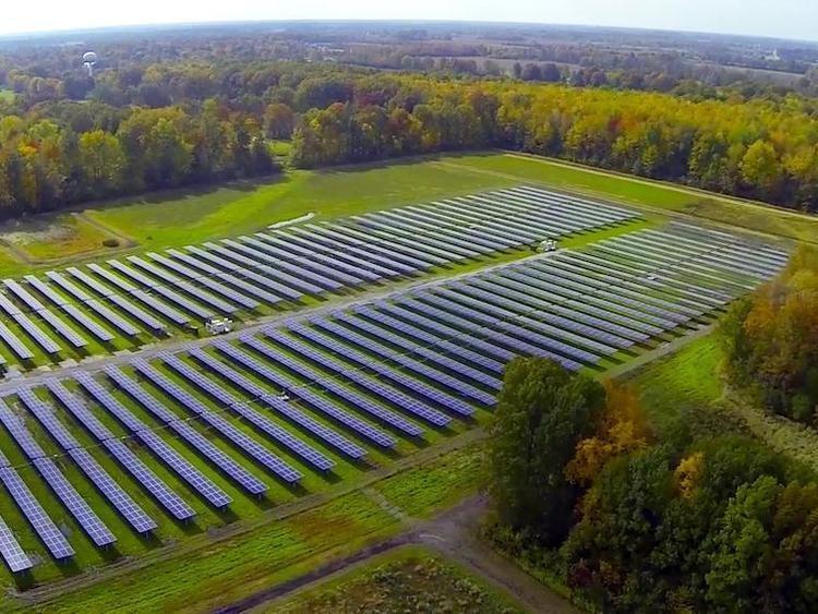 Oberlin Solar Array.jpg