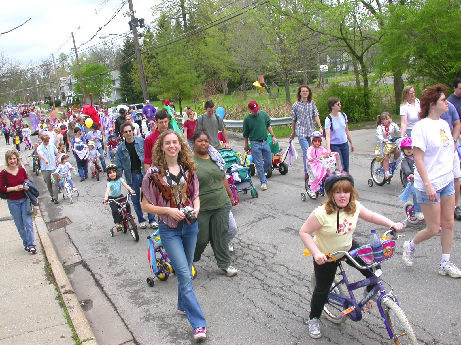 Happy faces in the Oberlin Big Parade